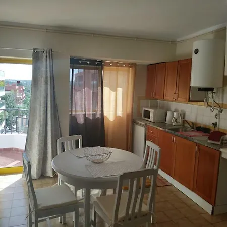 Rocha Blue Apartman *